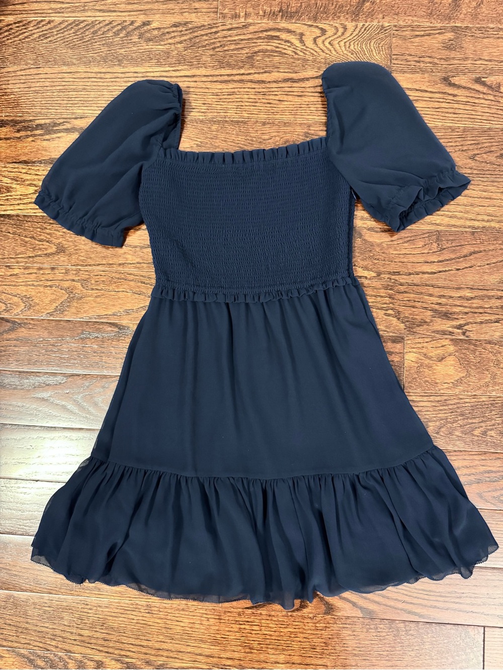 NWOT Aritzia Wilfred Laken Short Sleeve Mini Dress in Classic Navy Blue